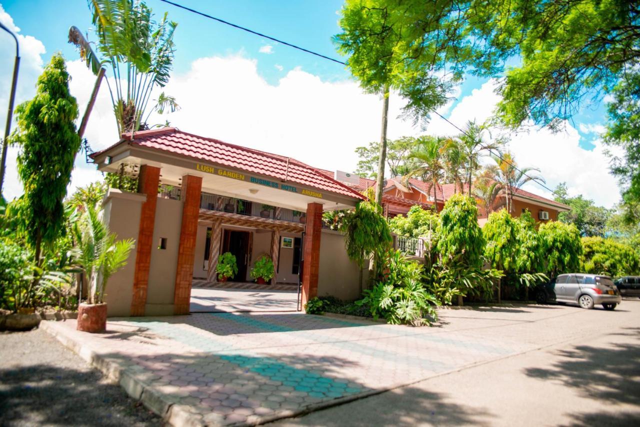 Lush Garden Business Hotel Arusha Bagian luar foto