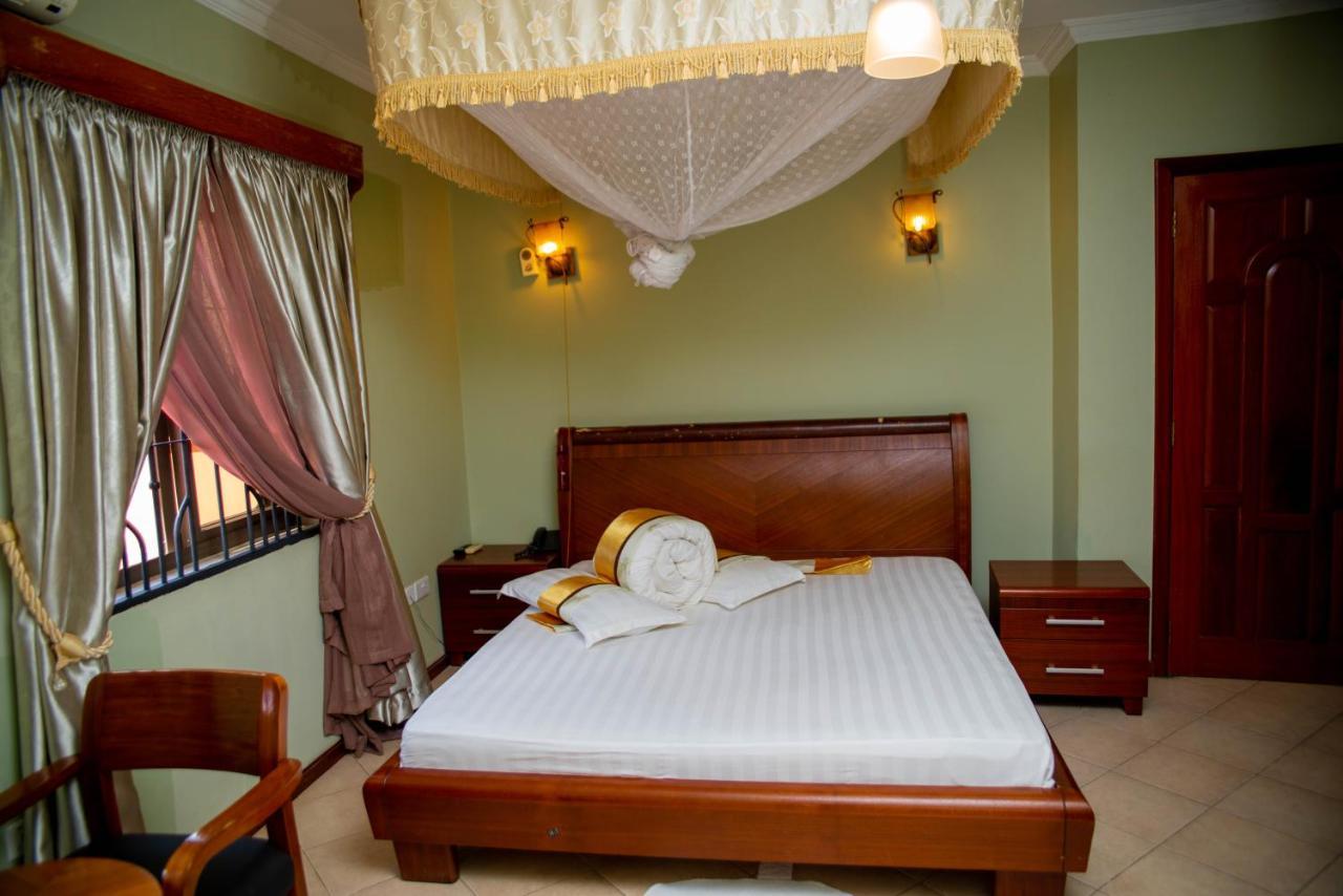Lush Garden Business Hotel Arusha Bagian luar foto